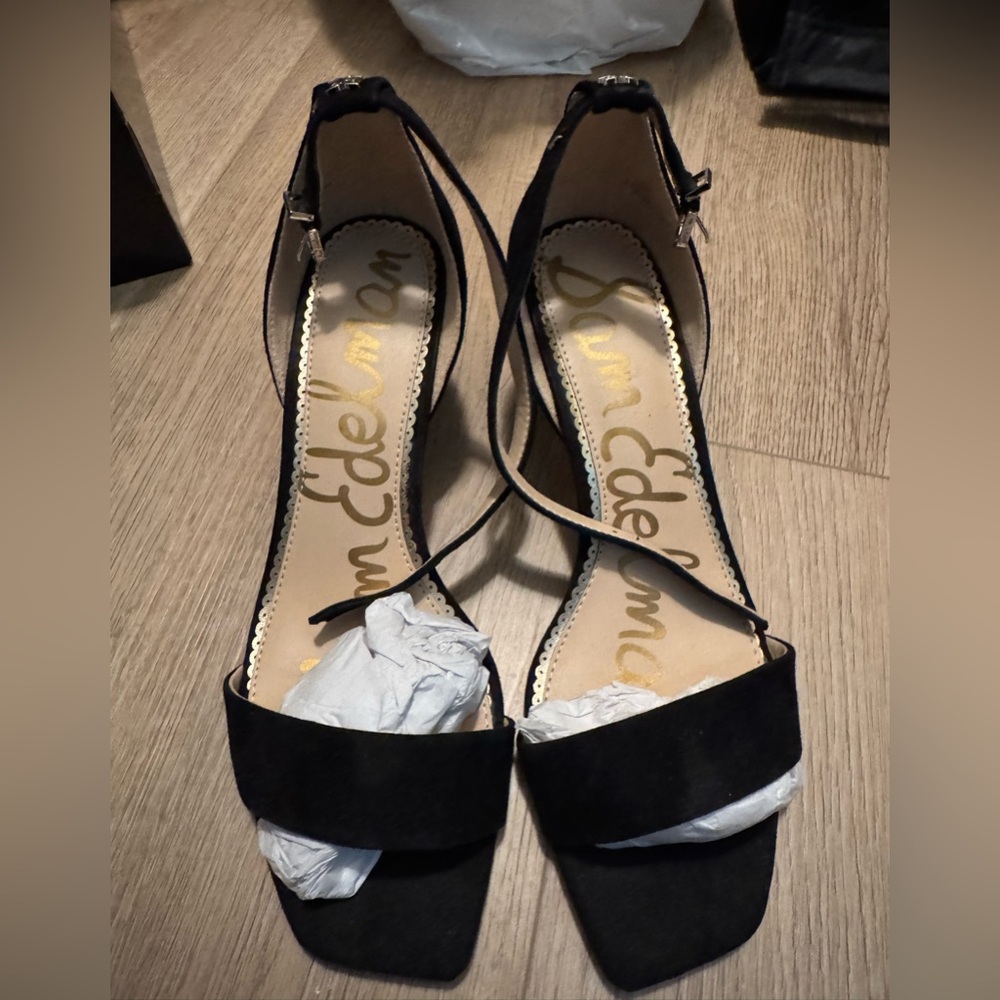 Black Sandal 7.5